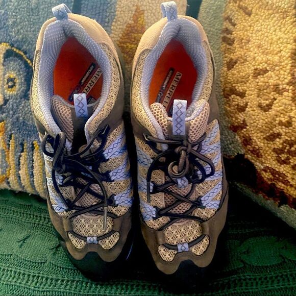 COPY - Merrell Hiking Shoes - Picture 4 of 4